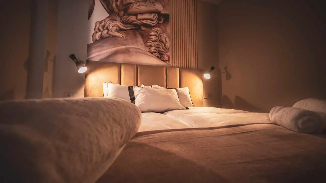 קורדובה Boabdil Suites 0*,